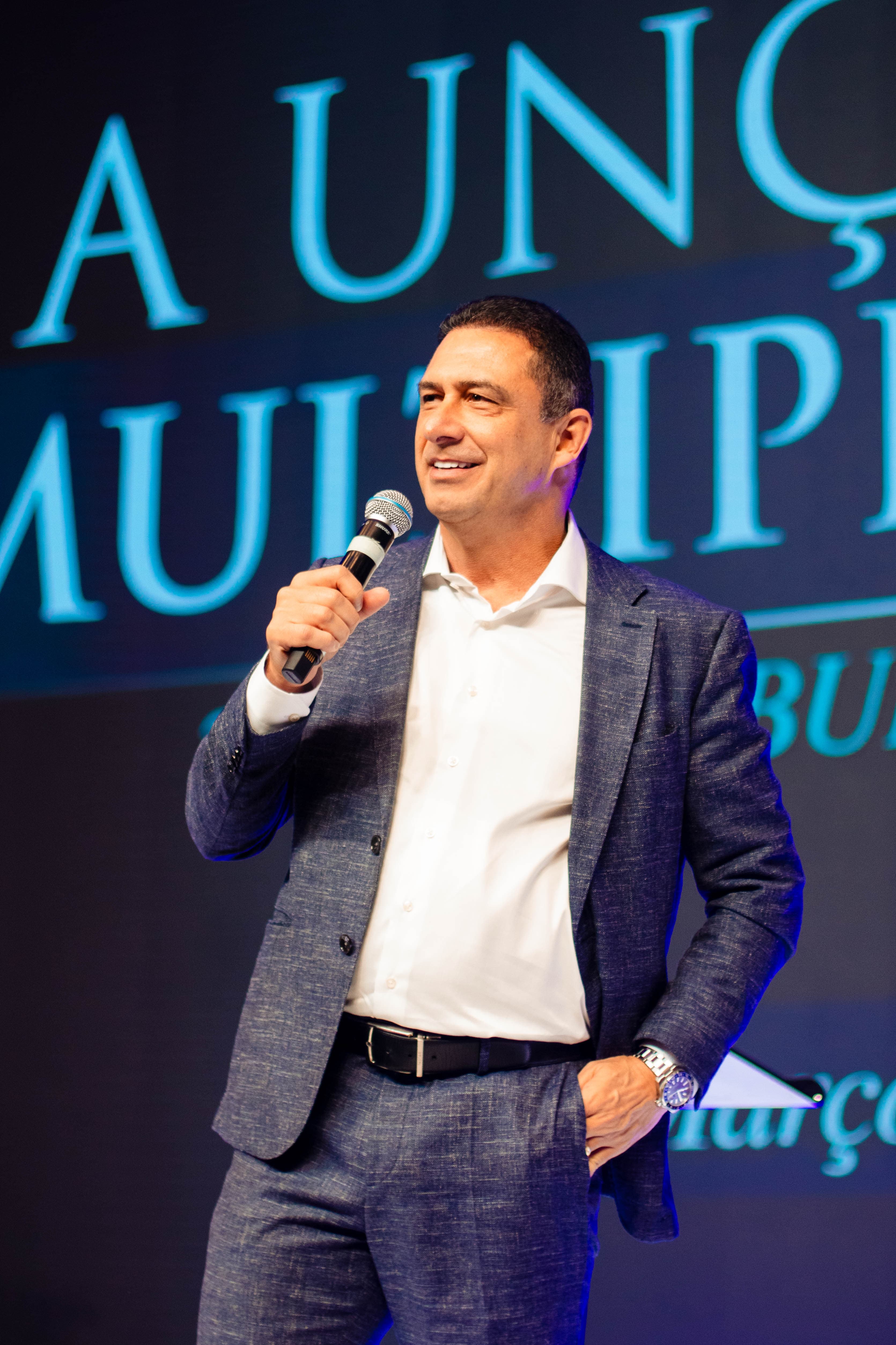 Pr. Naor Pedroza
